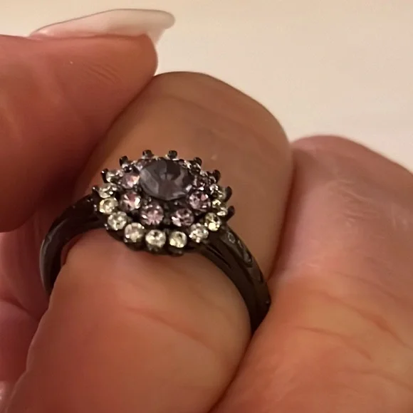 🌺HP🌺Amethyst Crystal Halo Ring sz7 - Picture 2 of 12